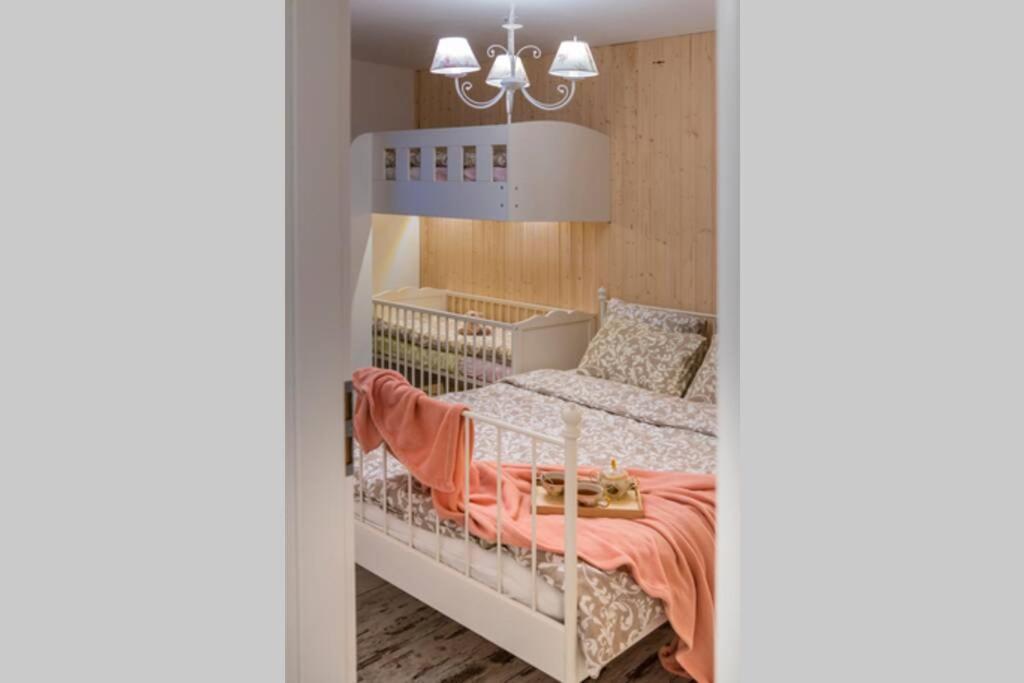 Provensalsky Rodinny Apartman Mandolina 波切尼斯 外观 照片